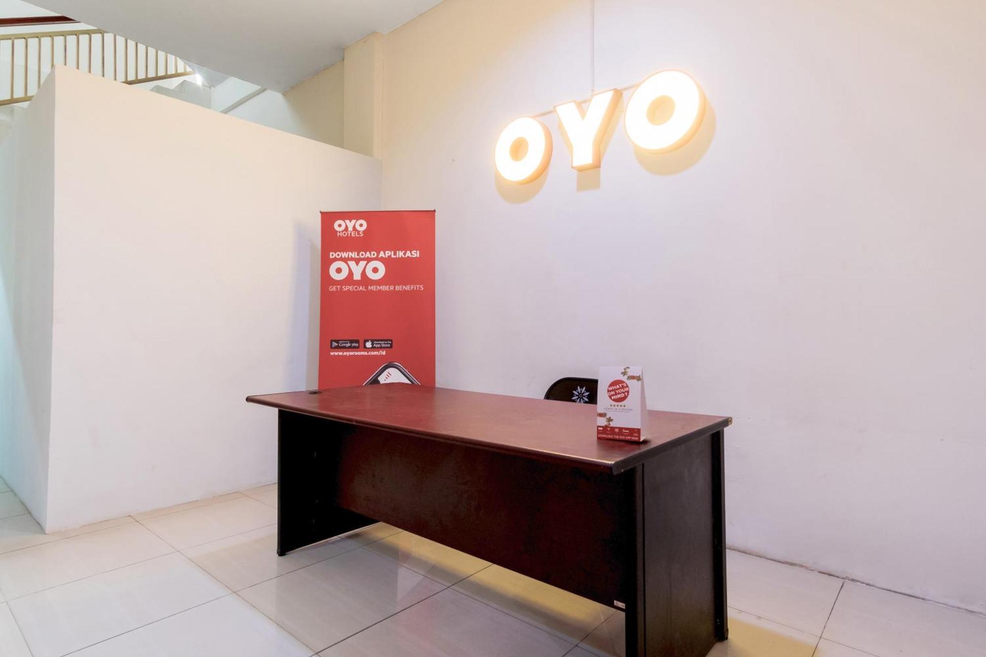 Oyo 622 Bakti Homestay Medan Exterior photo