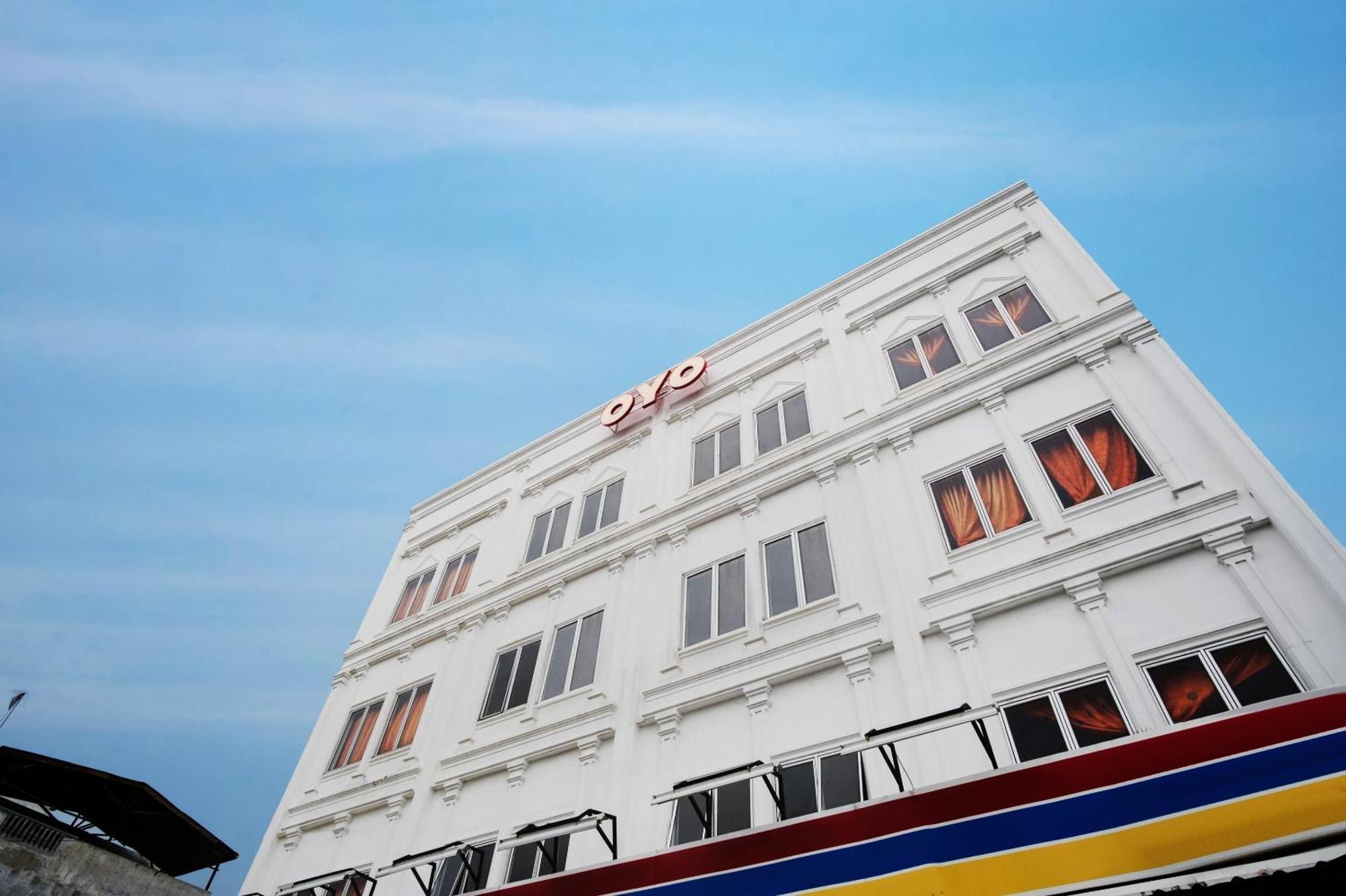 Oyo 622 Bakti Homestay Medan Exterior photo